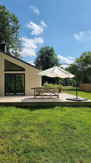 Haus Am Waldrand Und In Seenaehe Lehnin Exteriör bild